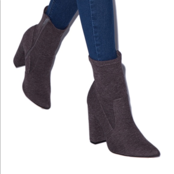 Brand new in box size 9.5 booties - Picture 3 of 7